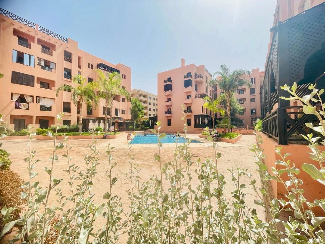 Oasis De Detente Avec Terrasse Et Vue Sur Piscine Marrakesh Ngoại thất bức ảnh